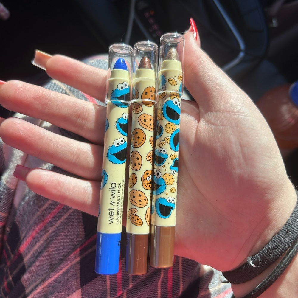 Wet n Wild Cookie Monster Crayon Trio
